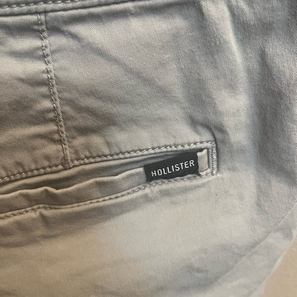 HOLLISTER Epic Flex Flat-Front 9" Short SZ 28 Four Pocket Khaki Tan Classic EUC - Picture 7 of 8